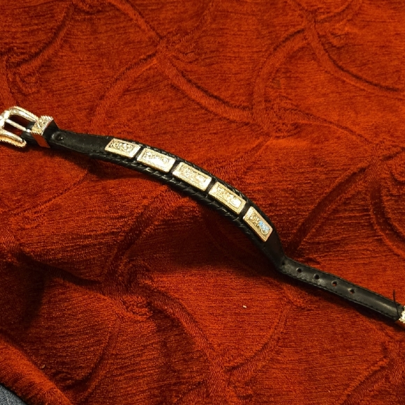 Nadim Buckle On Bracelet - Picture 1 of 5